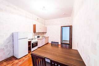 Апартаменты Apartments in the Center on Sarayshyq 34 Нур-Султан Апартаменты с балконом-23